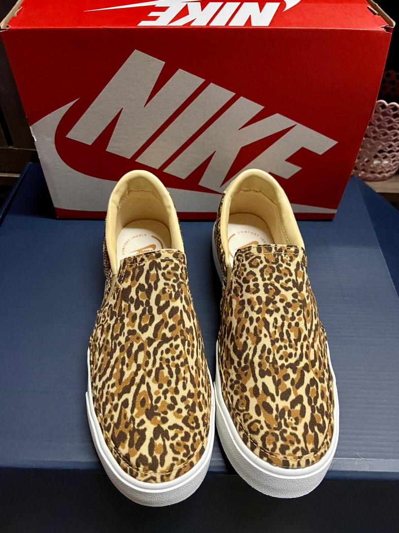 Leopard taffy sales marshmellow vans