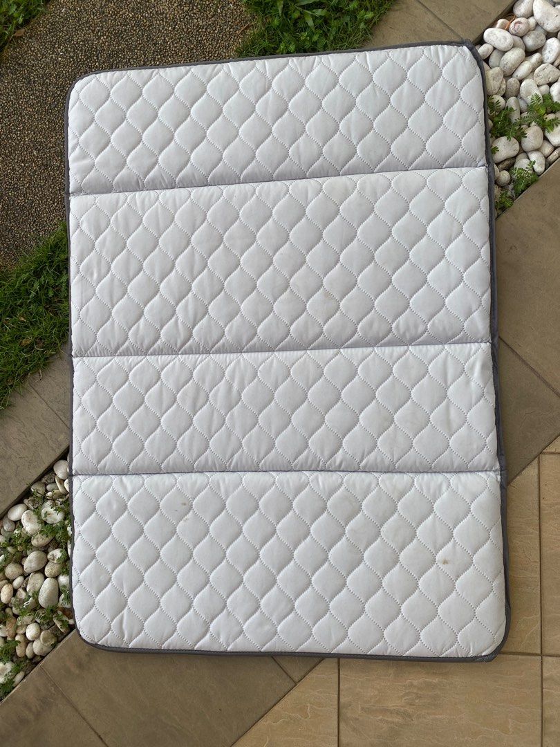 Nuna sena deals mattress pad