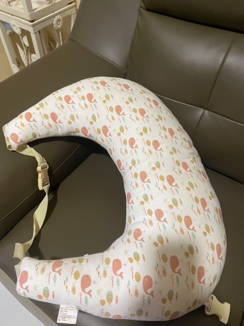Bantal hotsell nursing pillow