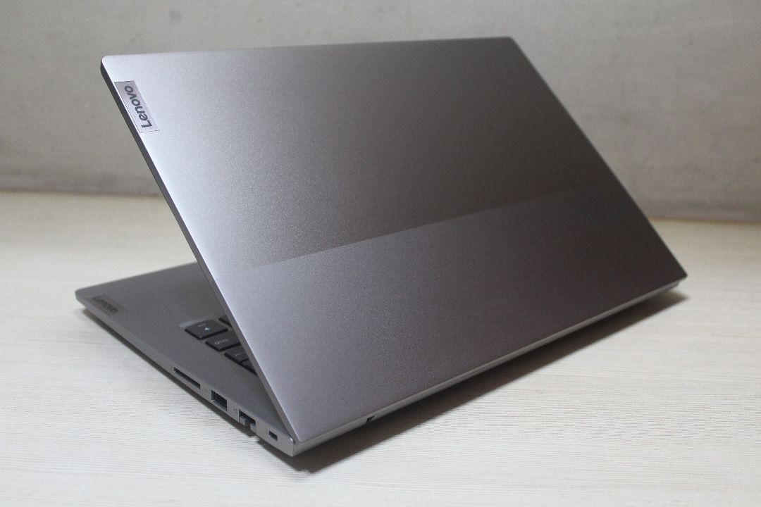 nvidia mx450 Lenovo Thinkbook 14 i51135G7 Ram 8gb ssd 512gb office