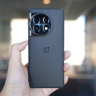 OnePlus 11 available at Home Credit Financing