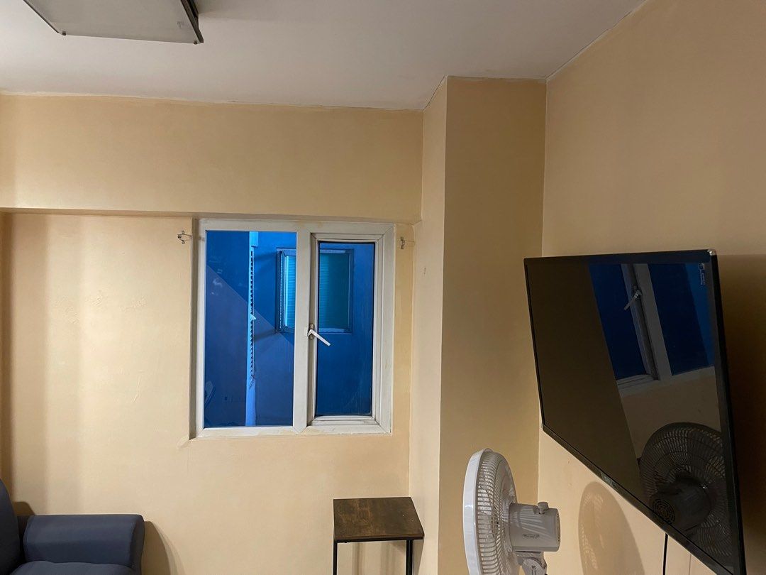 Quaint Victoria Station 1 GMA Kamuning for Rent on Carousell