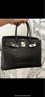 (Category: ) located in . Submitted by Shopboholic (Listing ID 1237019179, Image 1). Description: .