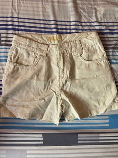 (Category: ) located in . Submitted by decluttersbyjan (Listing ID 1237021682, Image 1). Description: .