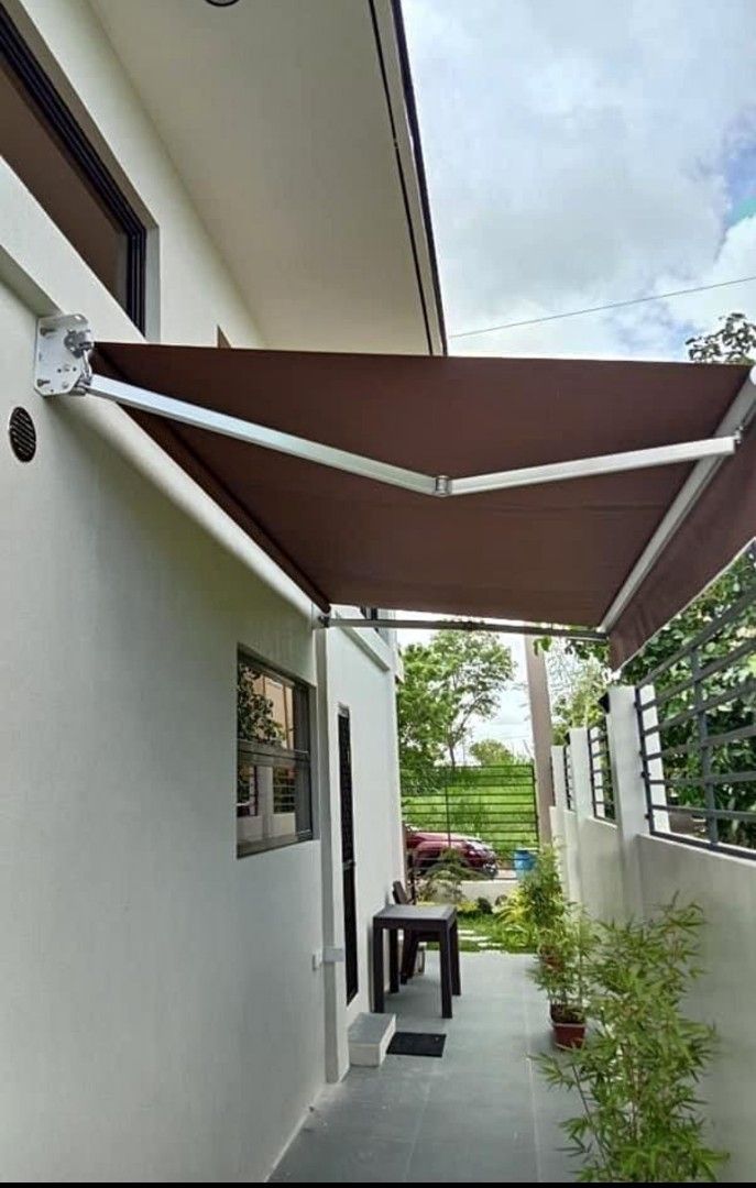 Retractable awning canopy, Furniture & Home Living, Home Decor, Other