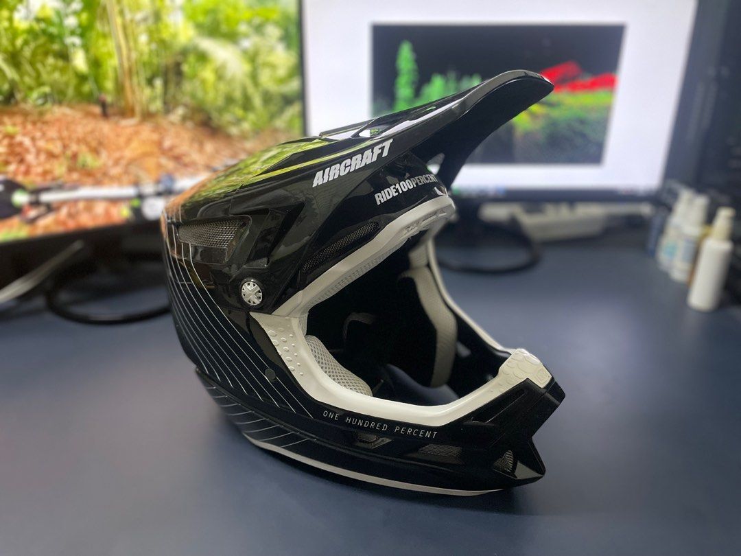 Ride 100 helmet top