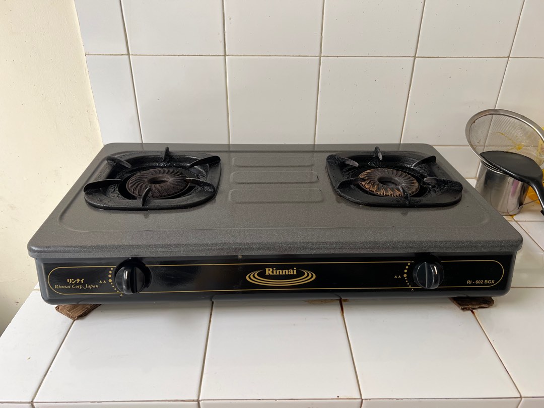 Rinnai RI-602 BGX Kompor Gas 2 Tungku, Kitchen u0026 Appliances di Carousell