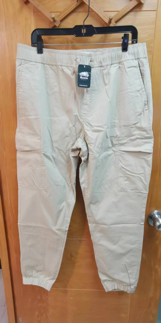 ROOTS EASY CARGO SLIM JOGGER 米色簡約工裝修身慢跑休閒長褲, 男裝, 褲＆半截裙, 長褲- Carousell