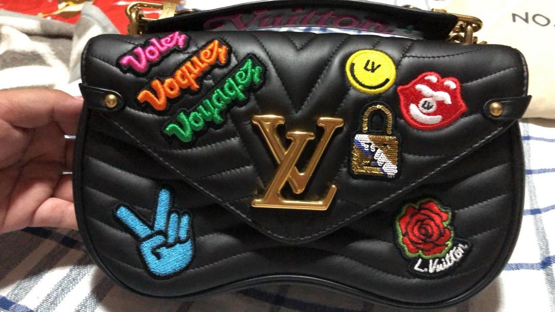 Louis Vuitton Lockme Chain PM in Black Leather (Date code: DU4200), Luxury,  Bags & Wallets on Carousell