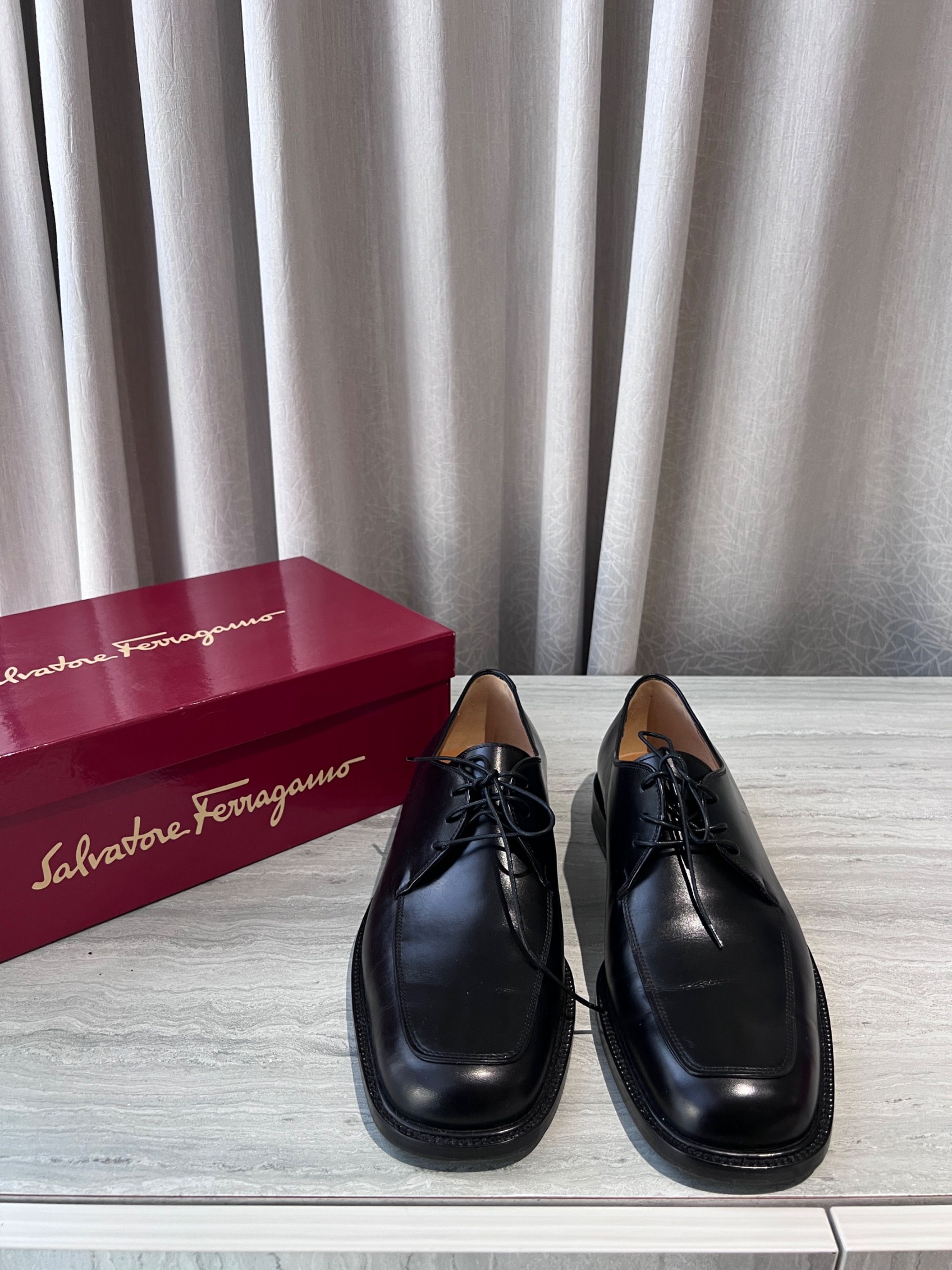 Mens ferragamo sales