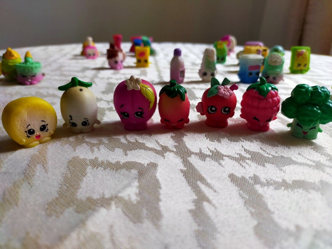 Shopkins (Category: Kids Toys) located in Rizal. Submitted by jjandjpreloved (Listing ID 1237047395, Image 3). Description: 50 each additional 20 pesos for the shopkins shopping bag. buy 4 get free 1 shopkins shopping bag MOP: gcash pero kapag meet up po pwede 50%cash 50%gcash MOD: lalamove, grab, lbc or flash express, joyride for meet up:rob antipolo/sm masinag fee- 40 cubao/trinoma fee 80 Location: Antipolo NO COD NO SHOPPE CHECKOUT STRICTLY NO