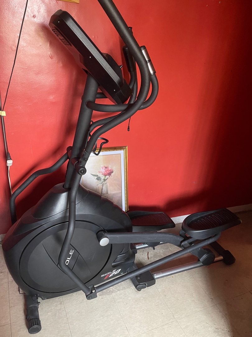 SOLE E20 Elliptical Machine on Carousell