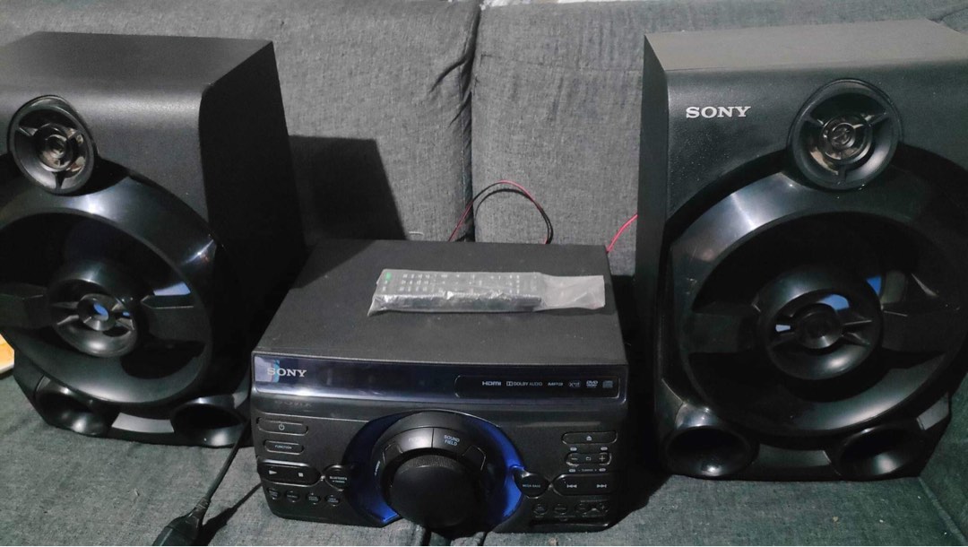 Sony High Power Audio System with DVD MHC M40D Audio Soundbars