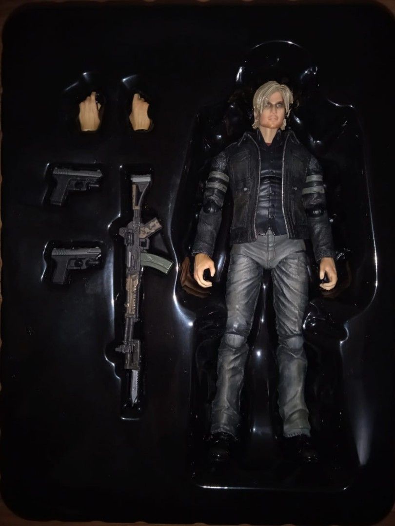 Play arts kai leon hotsell