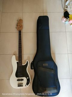 squier bass afinity pj