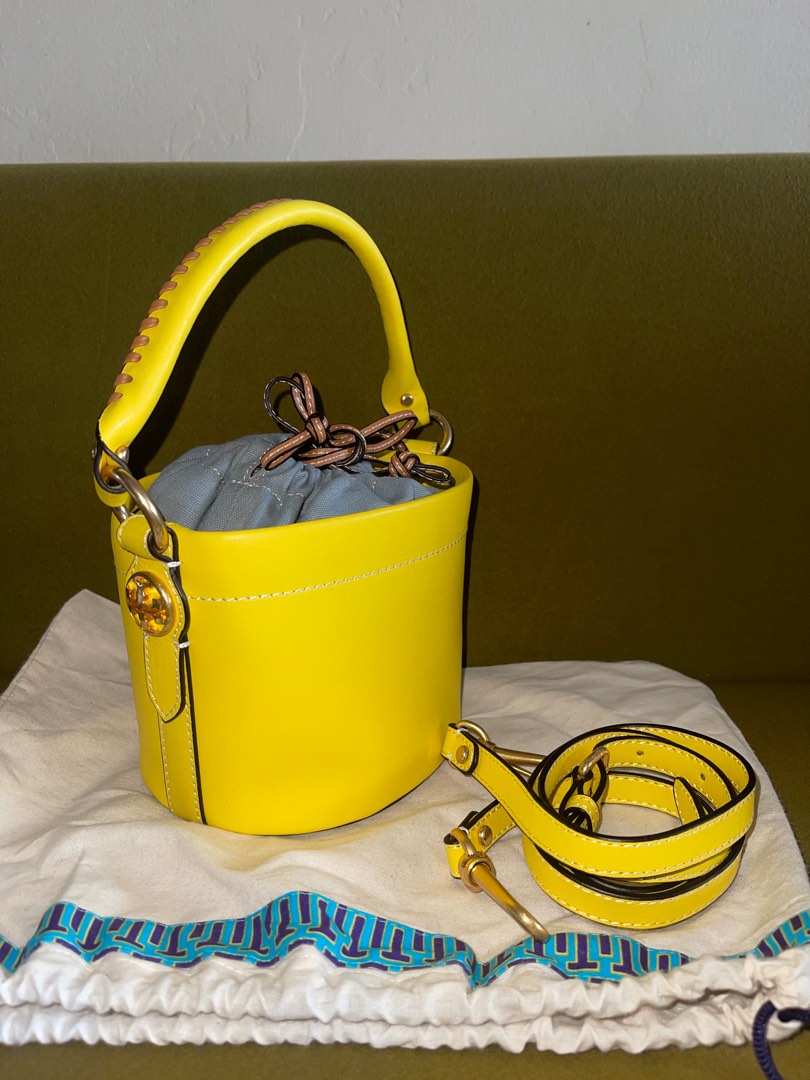 Tory burch miller canteen discount bag