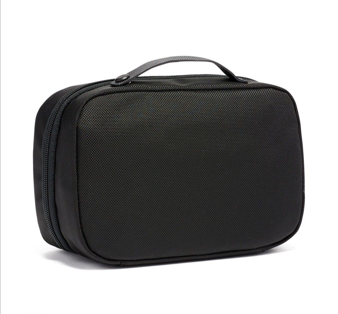 Tumi Alpha 3 Split Travel Kit 9,000php, Hobbies & Toys, Travel