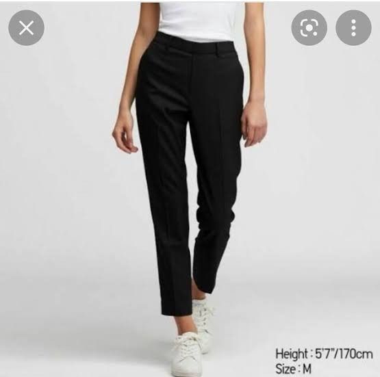UNIQLO Ezy Tucked Ankle Pants in Grey, Women's Fashion, Bottoms, Other  Bottoms on Carousell