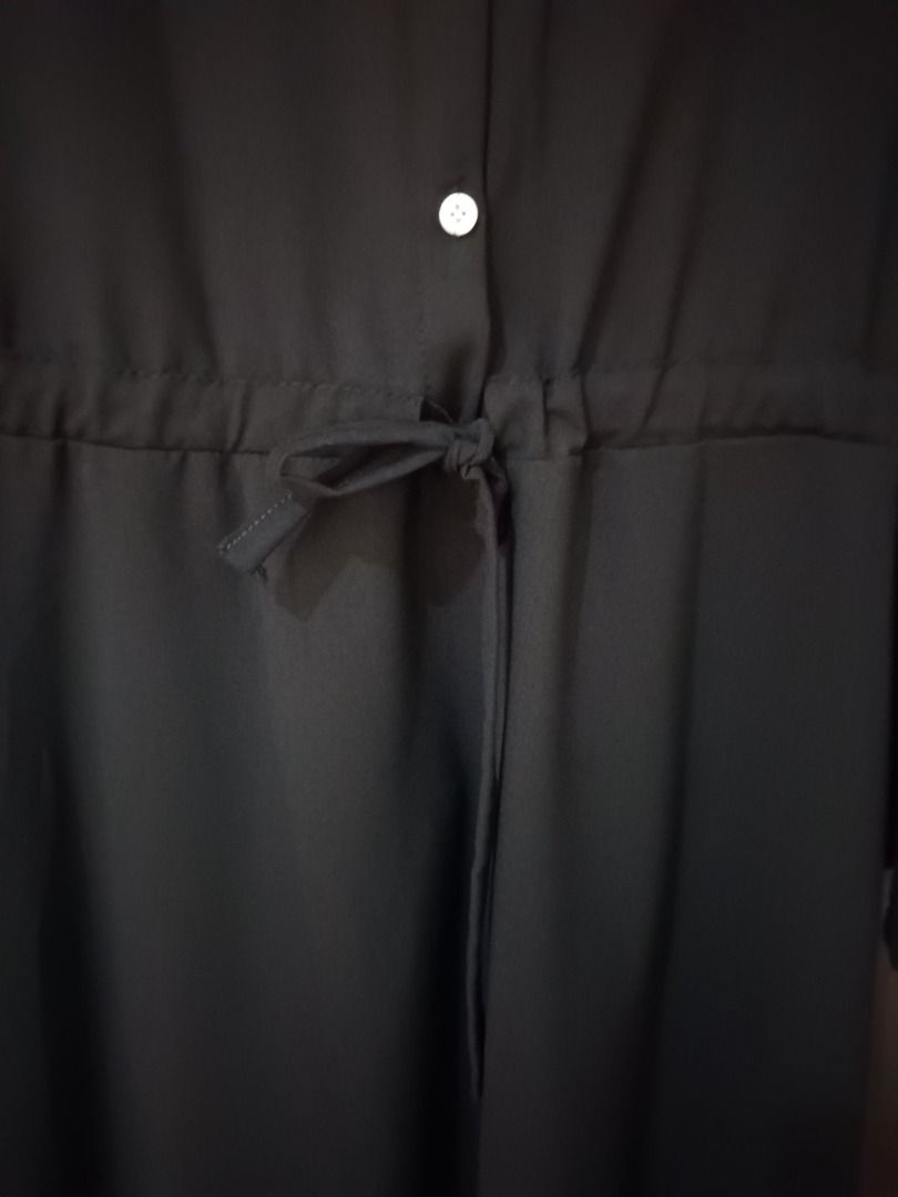 Unused Black Dress (Category: Dresses) located in Quezon City. Submitted by margas_essentials (Listing ID 1236985035, Image 3). Description: Black dress Size: medium to large Drawstring waist Preowned but never used No flaw Free for every PHP500.00 minimum purchase from my shop/ =).