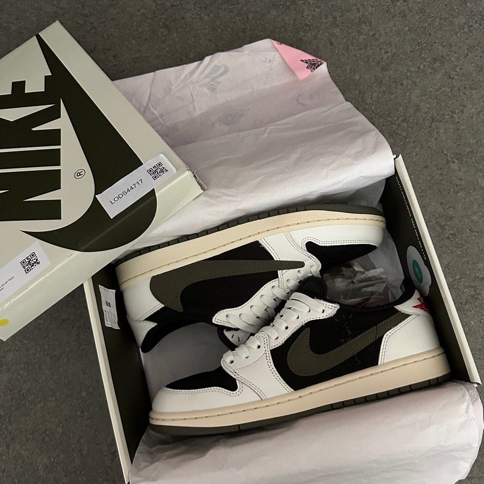 US9 W Travis Scott Nike Air Jordan 1 Retro Medium Olive Men s