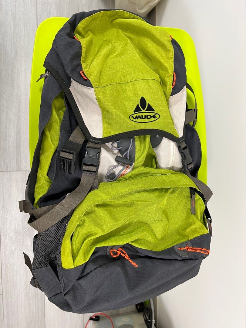 Vaude 40l backpack deals