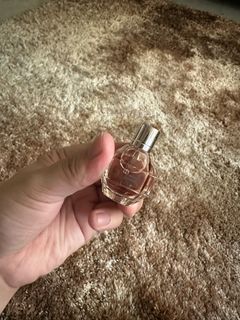 (Category: ) located in . Submitted by closetbylex (Listing ID 1237006224, Image 1). Description: .