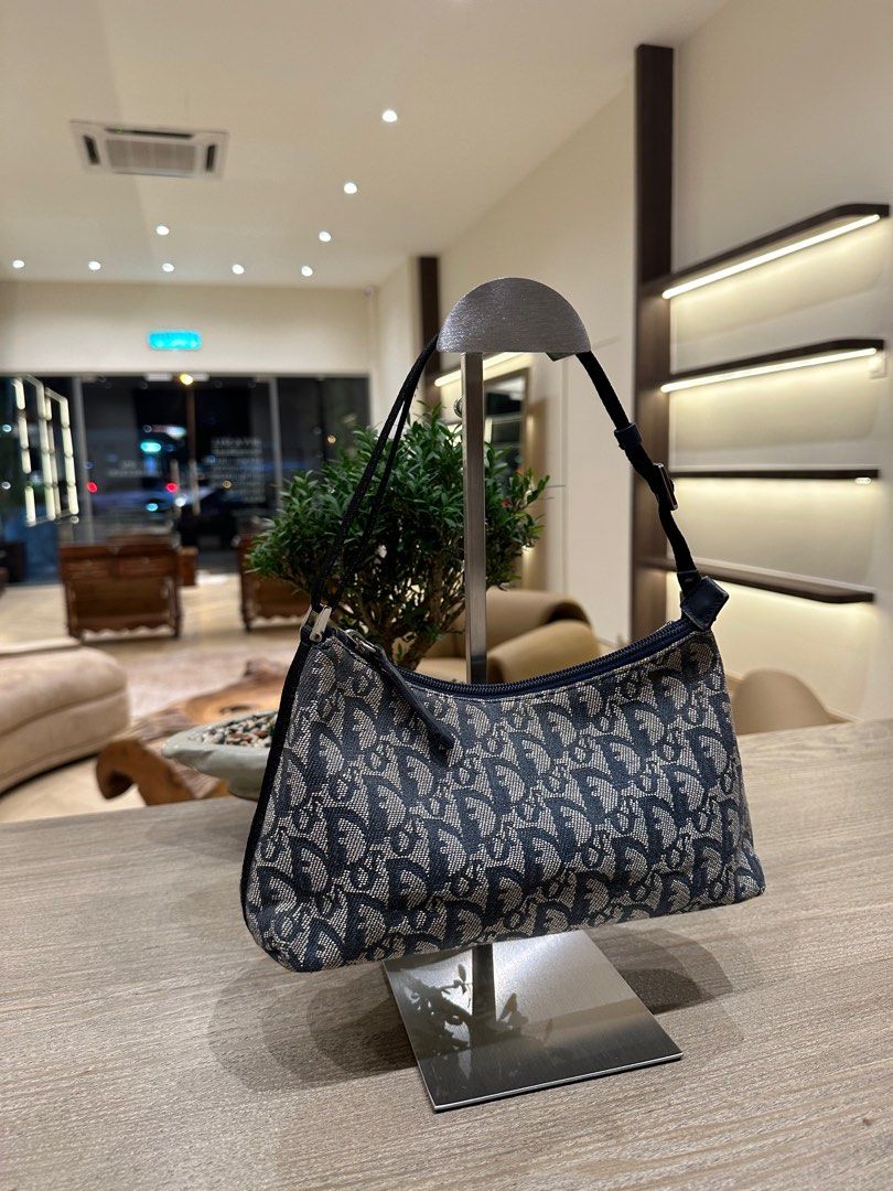 Dior baguette hot sale bag price