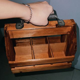 Wooden 6-Bottle Caddy