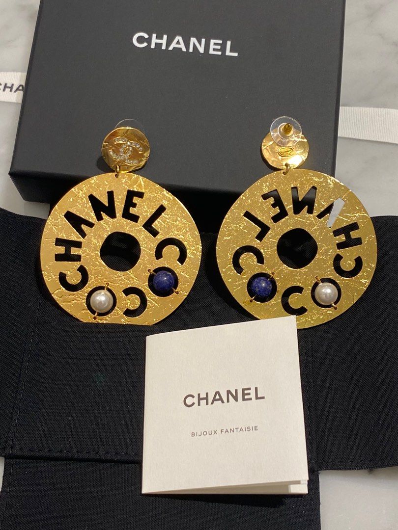 19A Egypt Coco Chanel Cutout Crystal Oversized Dangle Earrings, 女 