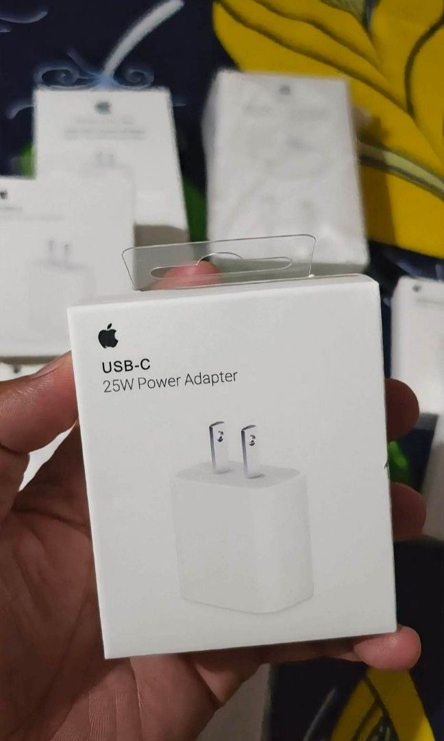 2025W USBC Power Adaptor + 1M USBC to Lightning Cable with Serial on