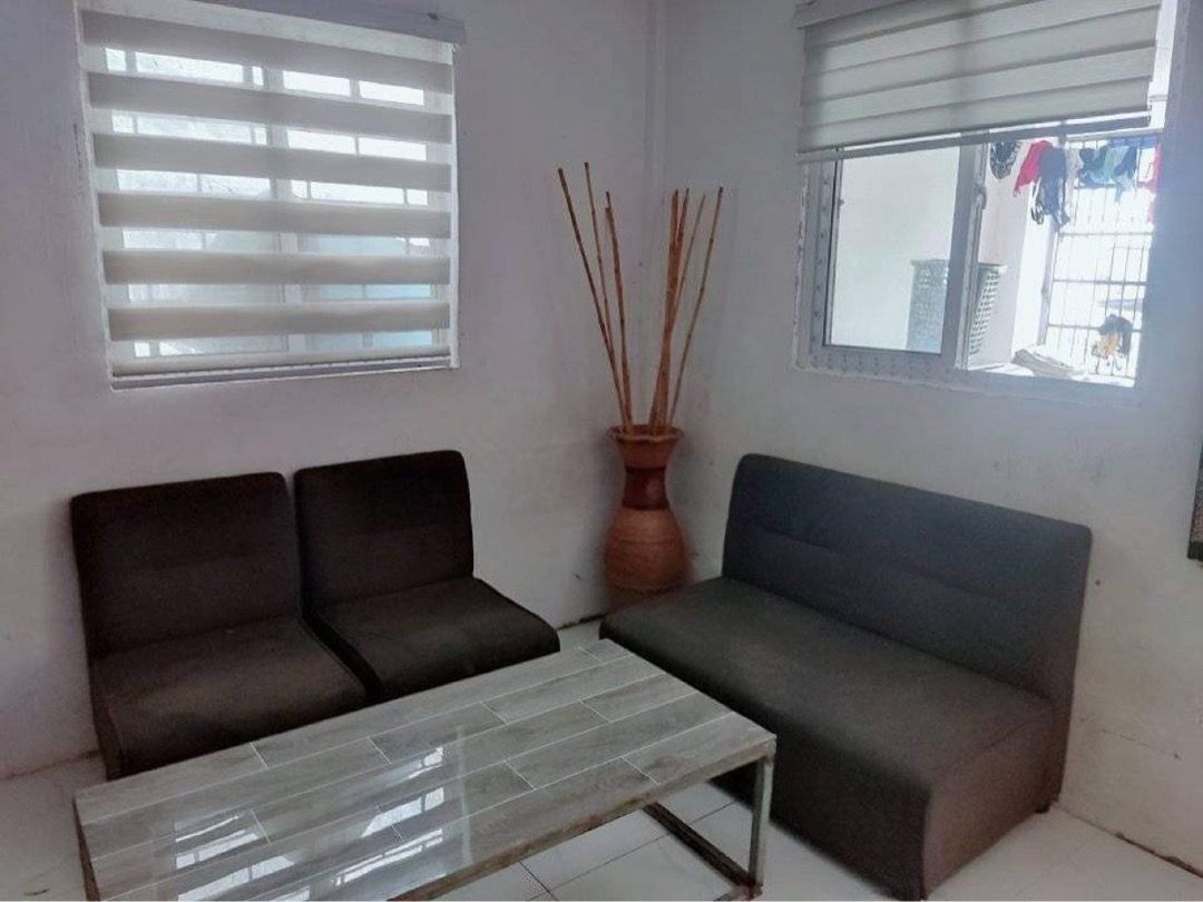 3000 only 3 pcs sofa sjdm bulacan on Carousell