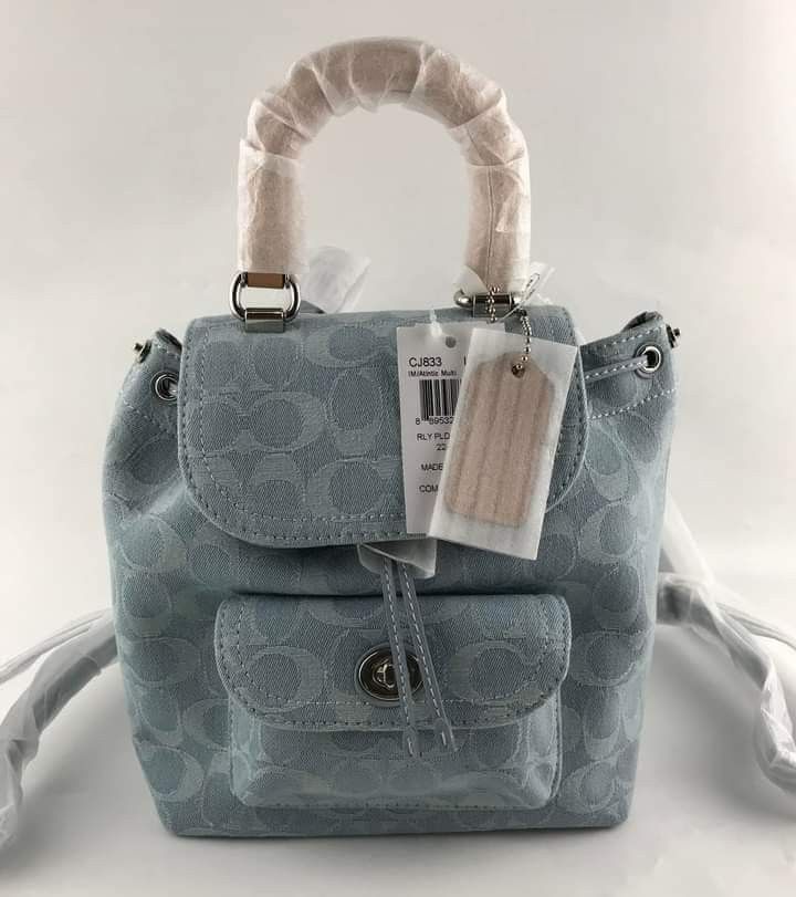 🍀 CCH Mini Riya Backpack (Category: Luxury Bags & Wallets) located in Manila. Submitted by shan_kenz (Listing ID 1237175062, Image 2). Description: 🍀 CCH Mini Riya Backpack ▪️ 21.5 x 22 x 12 cm 💰 P2,400 ▪️Actual photo ▪️Plus SF.
