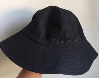 （分類：）位於 。 由 skybluetsumori 提交（商品編號 1237162740，圖片 1）。簡介： 。