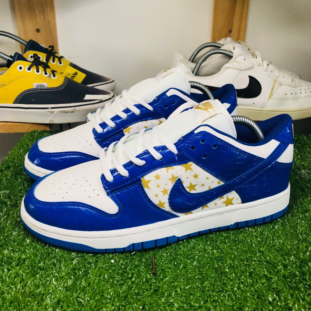 Nike supreme store running shoes