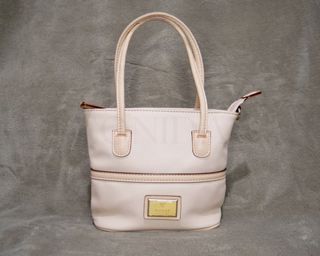 👜 Pre-loved Guess Mini Handbag