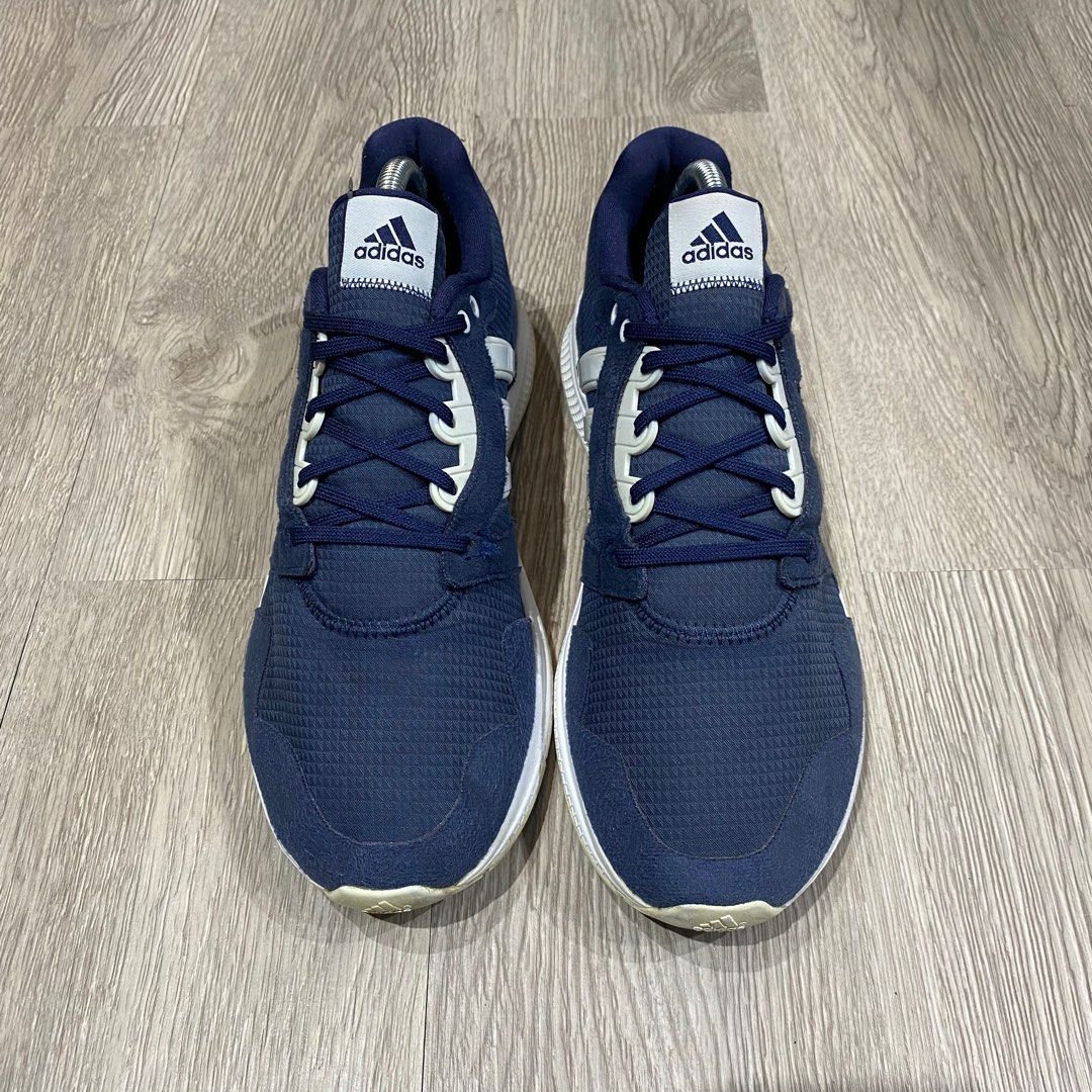 Adidas bounce vs cloudfoam sales