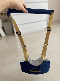 Alat bantu jalan bayi. Baby walking support. Tali anak.