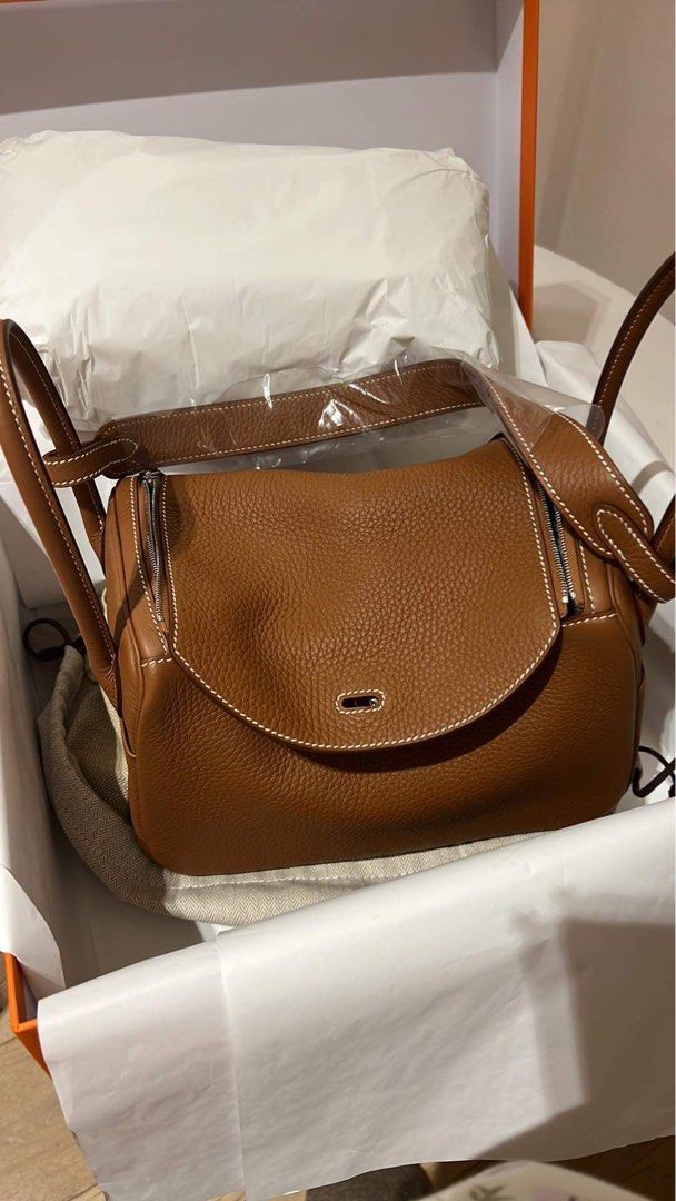 Another Lindy 26 Gold PHW available (Category: Luxury Bags & Wallets) located in Davao. Submitted by kathleenong.lao (Listing ID 1237237014, Image 3). Description: .