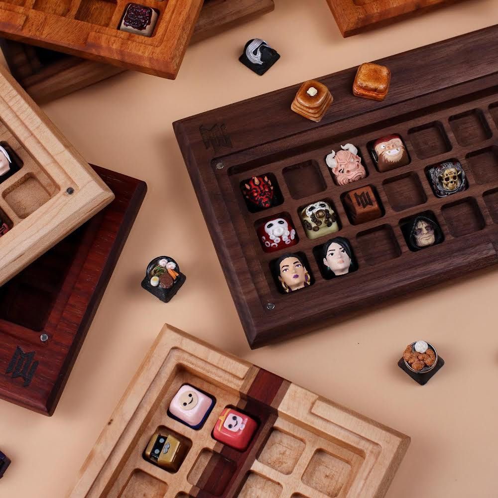 [Artisan Keycap Display Case] Iron Meets Wood Canvas R2, Computers