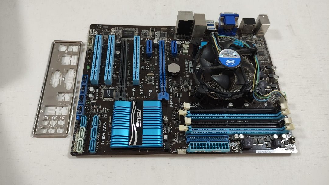 動作OK】 Asus P8H67-V，Core i7-2600，8GB-