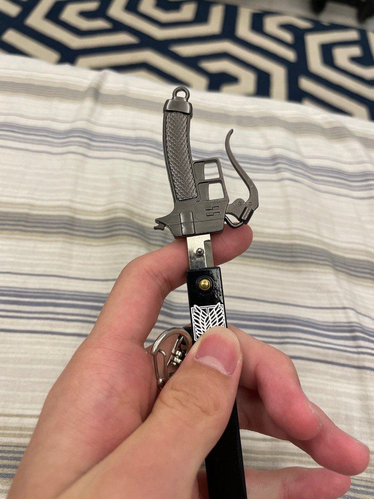 Attack on clearance titan sword keychain