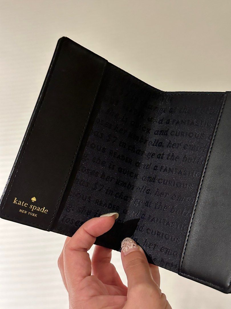 (Authentic) Kate Spade Passport Holder, Men's Fashion, Watches & Accessories, Wallets & Card