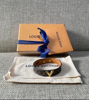 Louis Vuitton 2021-22FW Lv iconic bracelet (M00587) in 2023