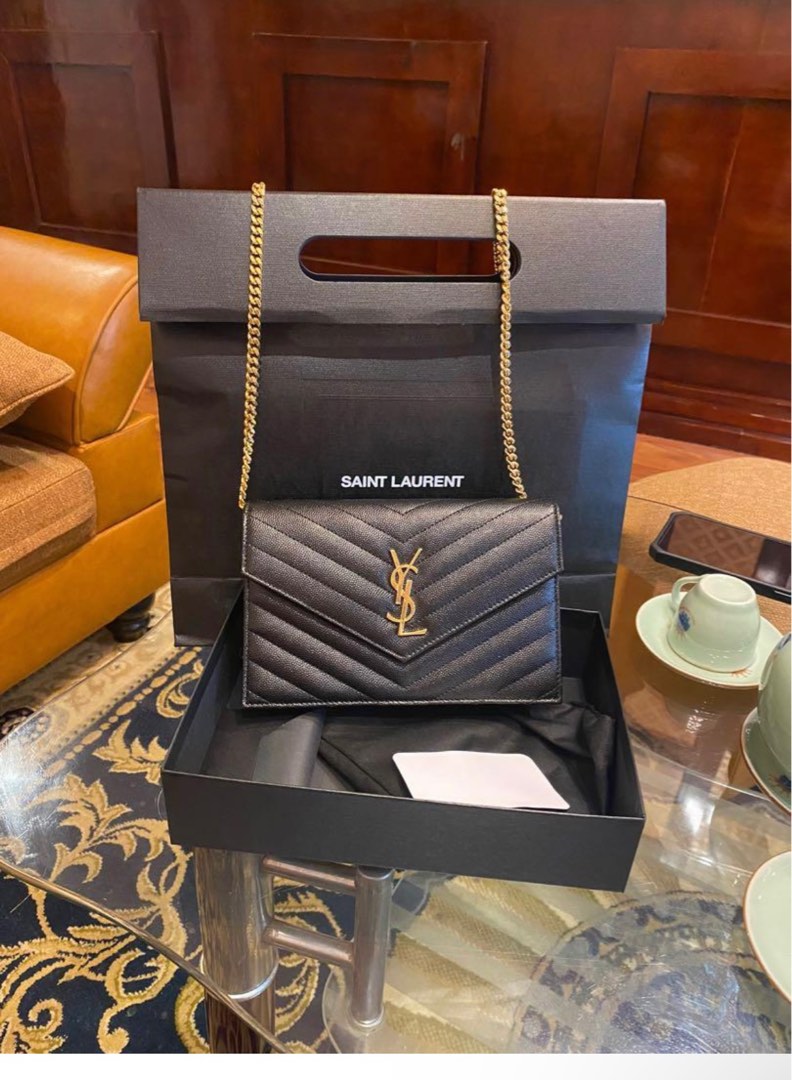 SALE❣️ Authentic YSL Wallet On Chain (Small), Luxury, Bags & Wallets on  Carousell