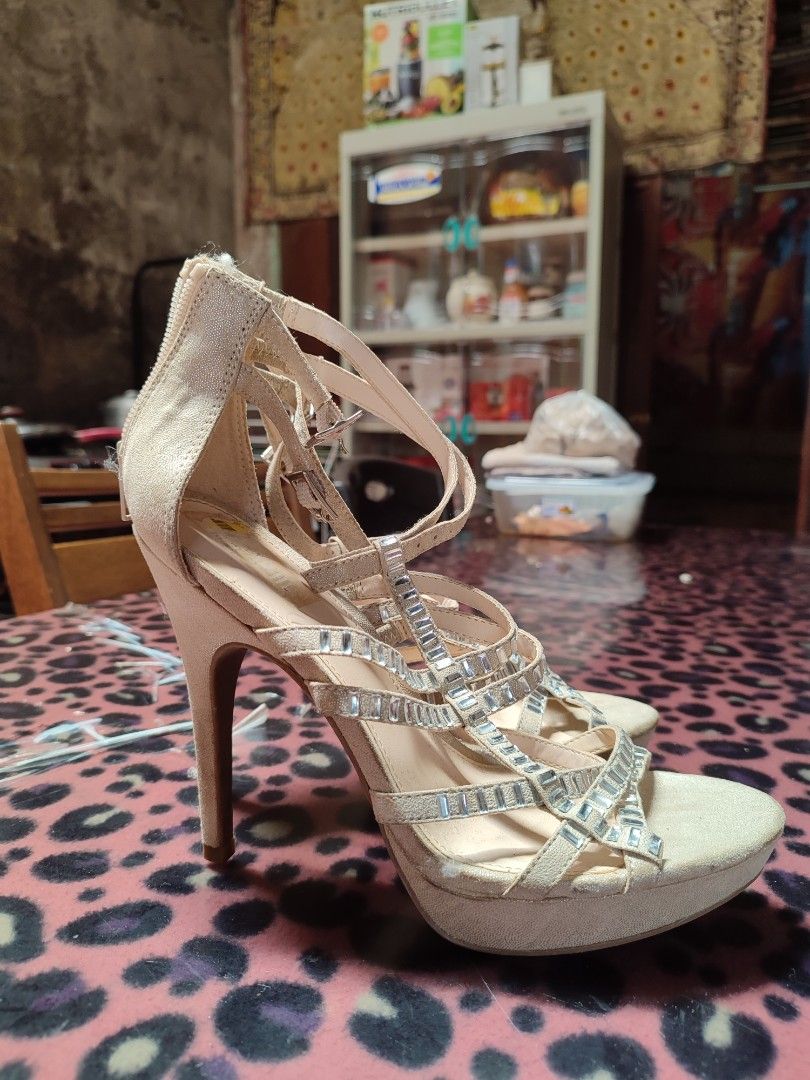 Bar iii heels hotsell