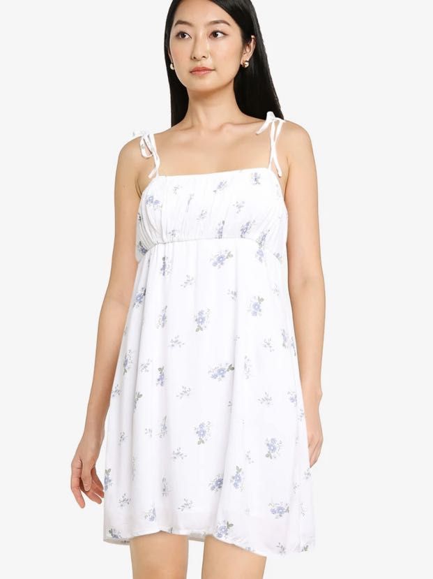 Hollister scoop neck dress in white floral