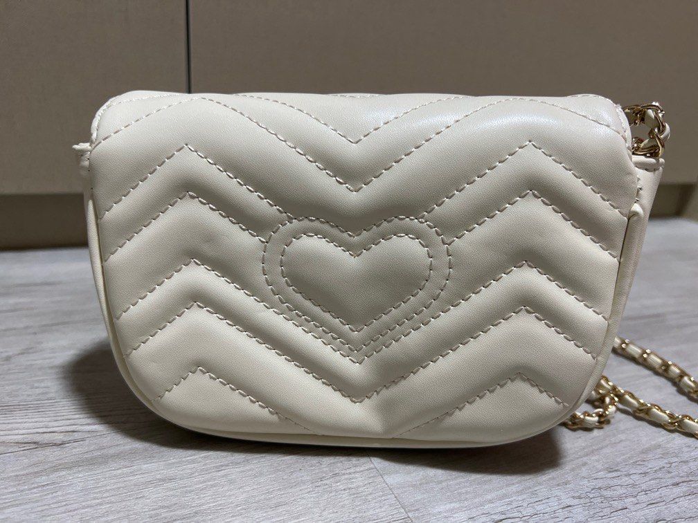BRAND NEW WHITE QUILTED BAG Women s Fashion Bags Wallets