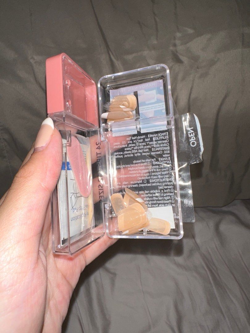 Cali Beauty Fake Nails (french tip) (Category: Hands & Nails) located in Quezon City. Submitted by preloved__cw (Listing ID 1237283050, Image 2). Description: Cali Beauty French Tip Nails for Php 100 • more than 10pcs still unused • taped nail.