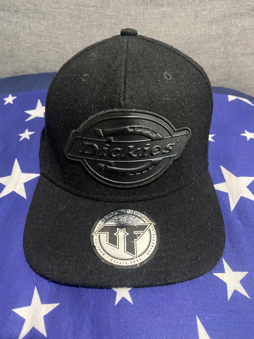 Cap Dickies (Category: Cap & Hats) located in Kuala Lumpur. Submitted by farhan_y (Listing ID 1237159954, Image 1). Description: Item bundle. Beli hari tu xpernah pakai. Harga siap pos..