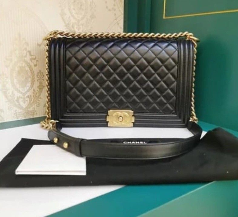 Chanel Boy (new medium), Luxury, Bags & Wallets on Carousell